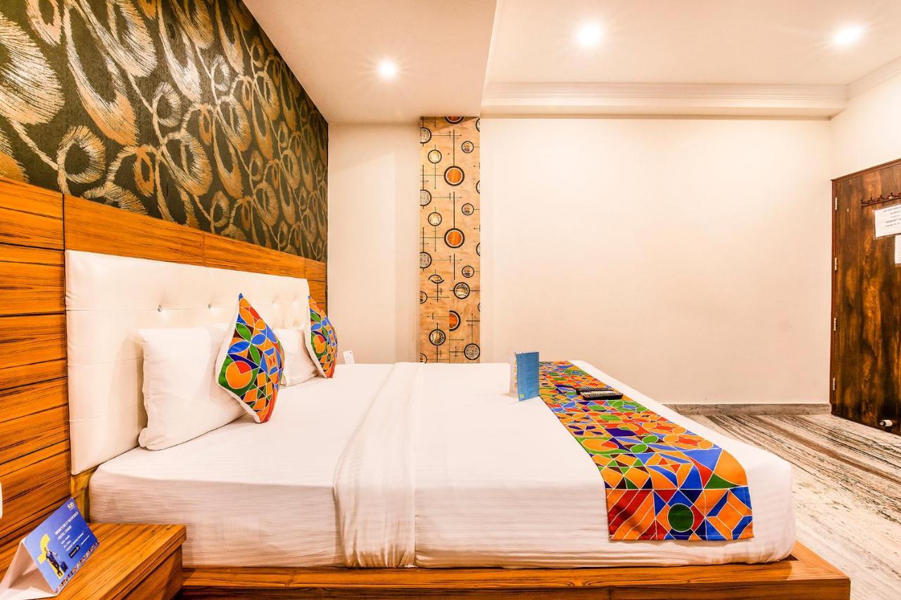Fabhotel Shoba Estate Delhi Airport นิวเดลี ภายนอก รูปภาพ