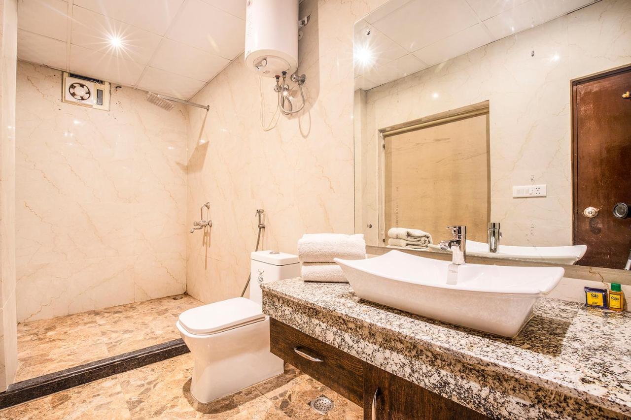 Fabhotel Shoba Estate Delhi Airport นิวเดลี ภายนอก รูปภาพ