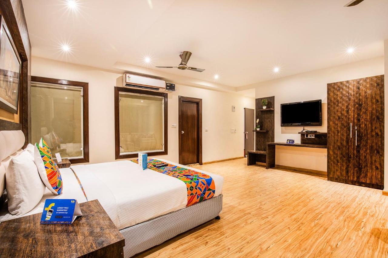 Fabhotel Shoba Estate Delhi Airport นิวเดลี ภายนอก รูปภาพ