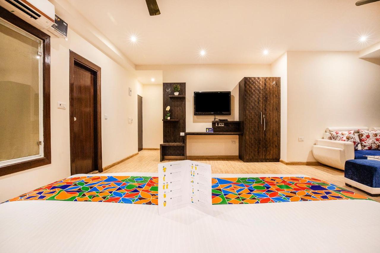Fabhotel Shoba Estate Delhi Airport นิวเดลี ภายนอก รูปภาพ